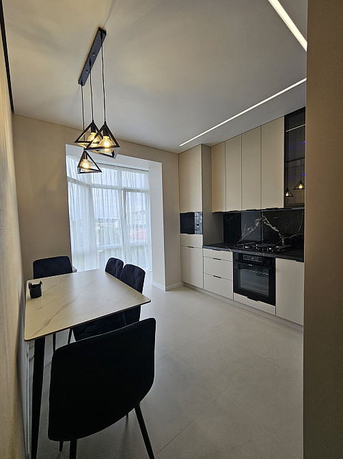 2 кім квартира з ремонтом та меблями,центр вул Довга Івано-Франківськ - зображення 1