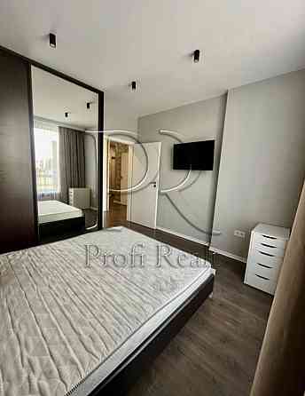 Продаж 2 кімн. квартири в ЖК Метрополія/Кам'янська 6/метро Вирлиця Київ