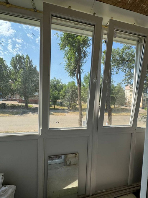 98 квартал, Героіїв АТО, 1 кім.квартира, 2 поверх, під косметику Кривой Рог - изображение 1