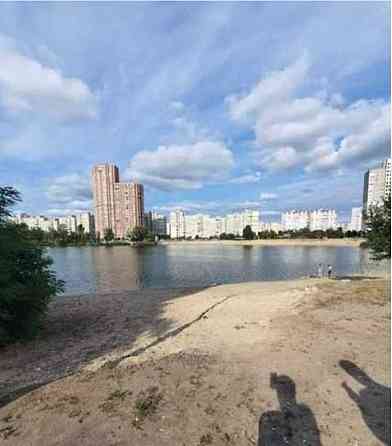 2-к метро Позняки-10 хв Драгоманова 3в/Григоренка Озеро Сонячне Київ