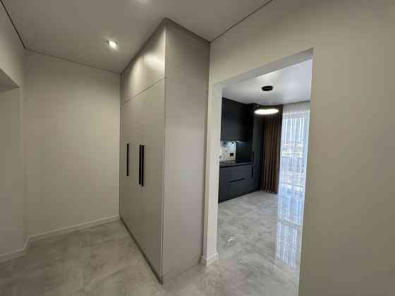 Продам 1-кімнатну квартиру  . Новобудова з ремонтом Ровно