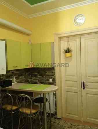 Продаж  великої 1 кімнатної квартири на Героїв УПА Львов