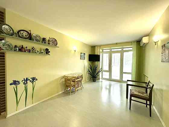 2-ком кв-ра в кирпичном высотном доме 5-6 ст.Б.Фонтана Одесса