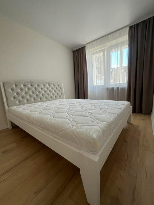 Продам сучасну 2-ну квартиру в ШЕПТИЦЬКОМУ  - зображення 3