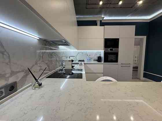 Особлива квартира в ЖК Рівер Стоун Трускавецька 2а River Stone Київ