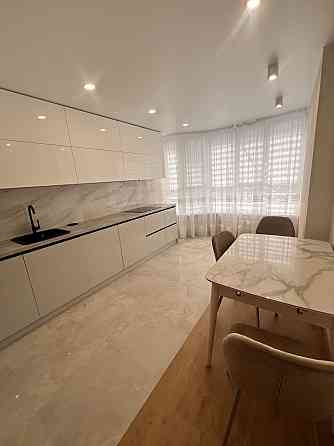 1 кімнатна квартира в самому центрі новий будинок Черкаси