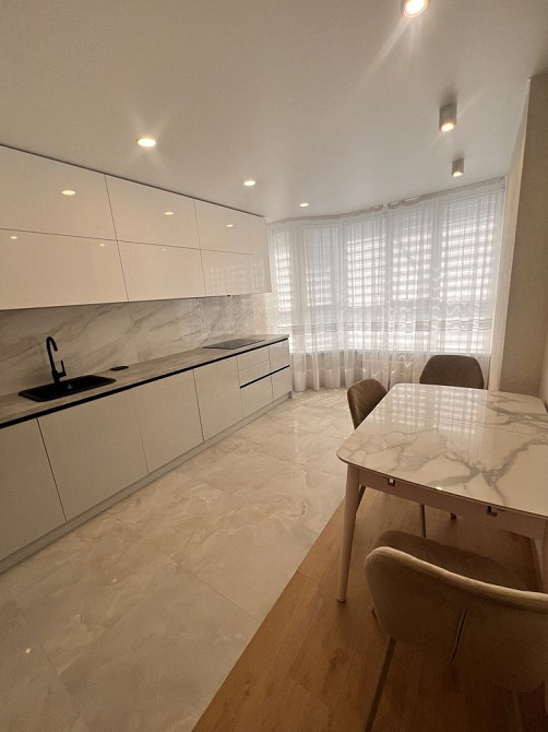 1 кімнатна квартира в самому центрі новий будинок Черкассы - изображение 6