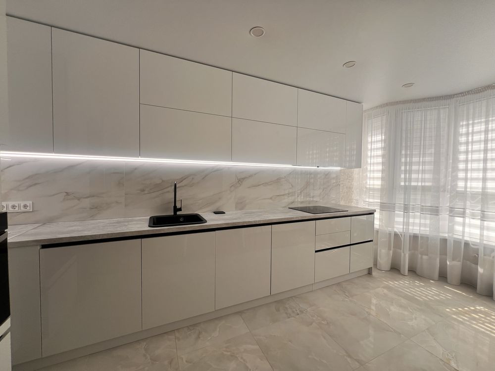 1 кімнатна квартира в самому центрі новий будинок Черкассы - изображение 1