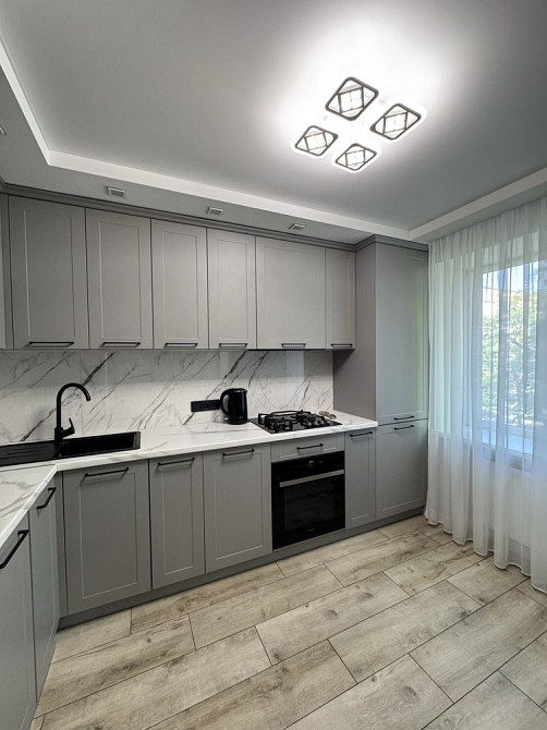 Продам трикімнатну квартиру в Центрі м. Кропивницький Кропивницький - зображення 2