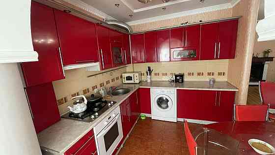 Продам 3 кімнатну квартиру в центрі міста. Винница