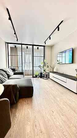 Двокімнатна квартира з гарним ремонтом недалеко від центру Київ