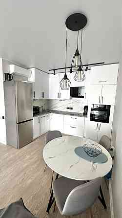 Двокімнатна квартира з гарним ремонтом недалеко від центру Київ