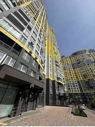 Продаж 1 кімнатноі квартири з частковим ремонтом, ЖК Медовий Київ