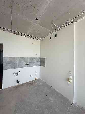 Продаж 1 кімнатноі квартири з частковим ремонтом, ЖК Медовий Київ