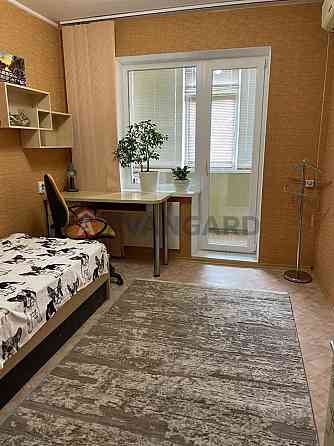 Оренда трикімнатної квартири Лівий берег 10 мкр Кам`янське (Запорізька обл.)