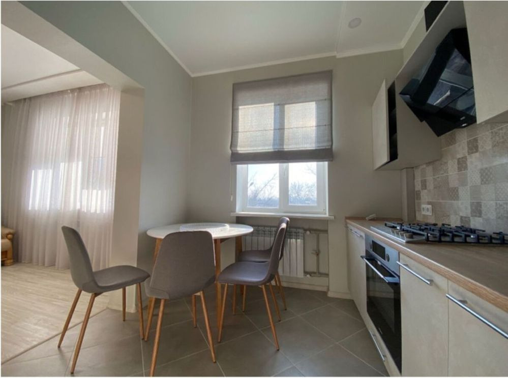 Первая сдача шикарной 2к/квартиры  Сталинки ,в районе ЖД - Вокзала ! Слов`янськ - зображення 4