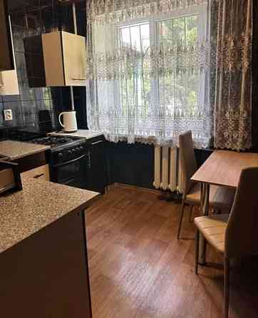 1 кім з КОСМЕТИКОЮ в ЦЕГЛІ район ВОКЗАЛУ (716704) Днепр