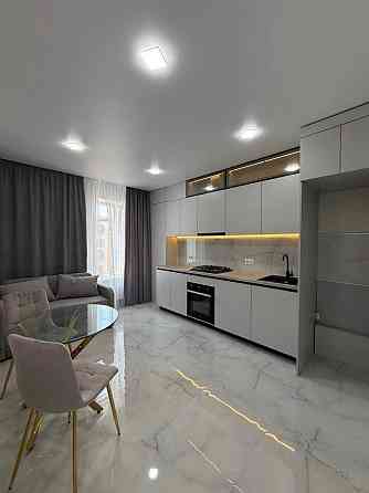 Однокомнатная квартира с ремонтом в ЖК Виа Рома Одесса