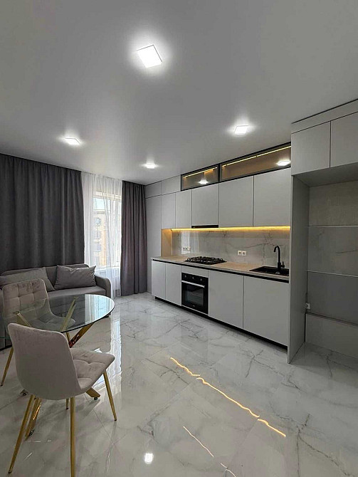 Однокомнатная квартира с ремонтом в ЖК Виа Рома Одесса - изображение 1