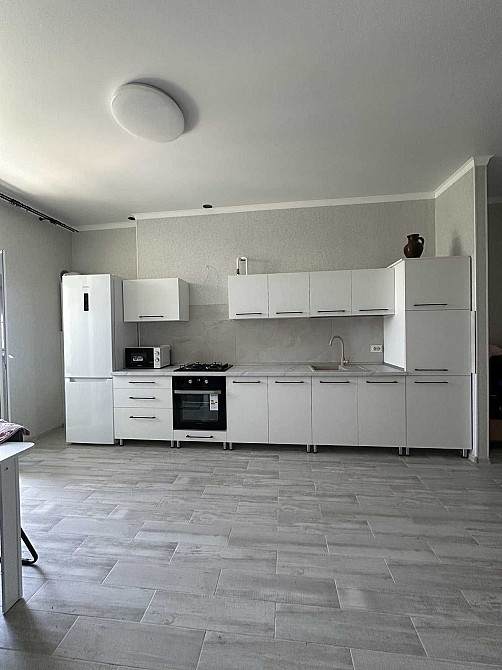 Светлая 1 комн.квартира в ЖК Клаб Марин 2 возле моря Одесса - изображение 1