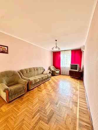 D1M Здам в оренду 3 кімн. кв., вул. Холодногірська, 8. Харьков