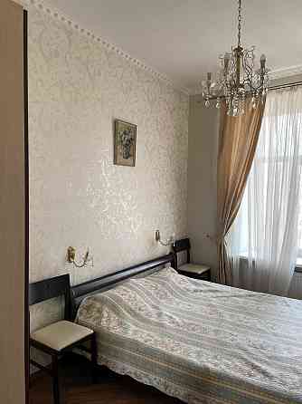 Сдам долгосрочно 3-х комнатную квартиру в центре города! Одеса