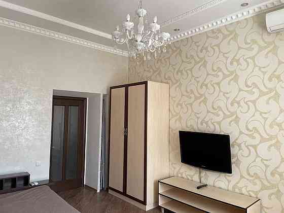 Сдам долгосрочно 3-х комнатную квартиру в центре города! Одеса