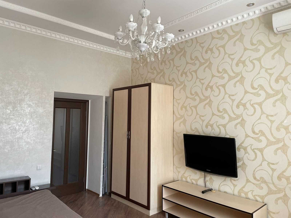 Сдам долгосрочно 3-х комнатную квартиру в центре города! Одеса - зображення 1