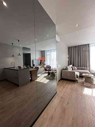 актуально ЖК Трініти Triiinity Печерськ перша здача низький поверх Киев