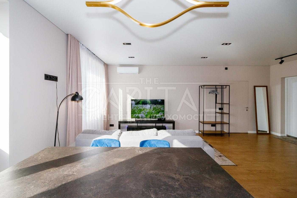 Панорамна 1-кімнатна з гардеробною на Печерську — преміум рівень! Киев - изображение 1