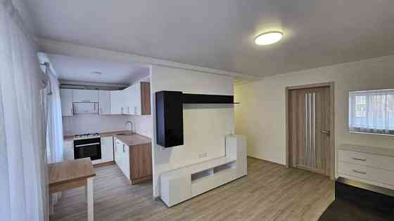 Продам 2х комнатную квартиру в Центре ул.Ковалевича Кам`янське (Запорізька обл.)