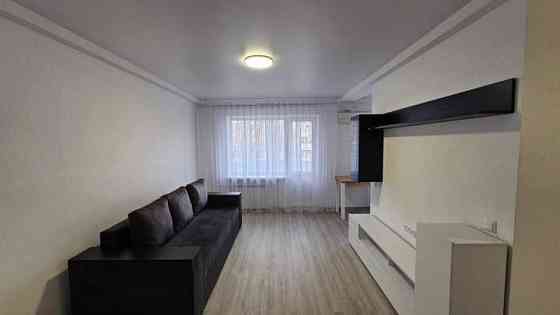 Продам 2х комнатную квартиру в Центре ул.Ковалевича Кам`янське (Запорізька обл.)