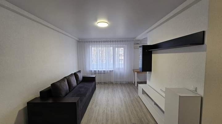 Продам 2х комнатную квартиру в Центре ул.Ковалевича Кам`янське (Запорізька обл.) - зображення 1