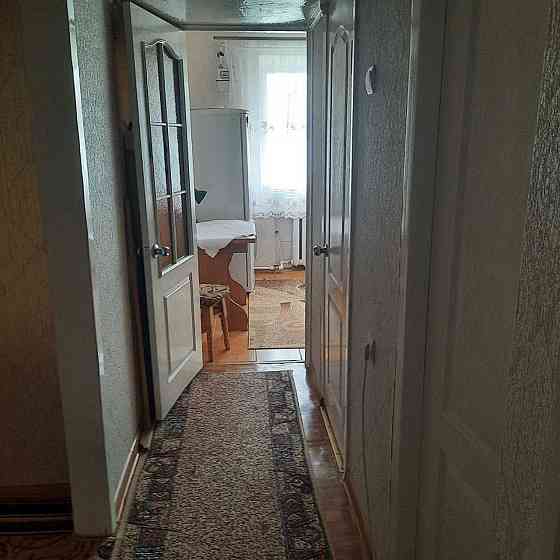 Продам квартиру    1 Звягель