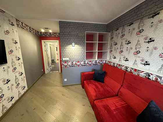 Здаэться чудова двоповерхова 5-кімнатна квартира-петхаус AK Киев