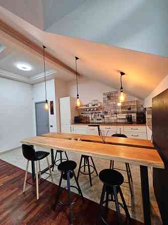 Трикімнатна мансарда на Хрещатику 90m2 |м |Майдан Незалежності Киев