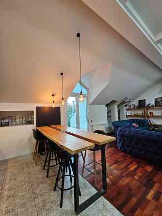 Трикімнатна мансарда на Хрещатику 90m2 |м |Майдан Незалежності Киев