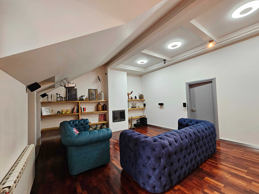 Трикімнатна мансарда на Хрещатику 90m2 |м |Майдан Незалежності Киев - изображение 3