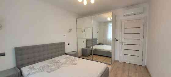 Оренда 2к кв  ЖК Деміївка Киев