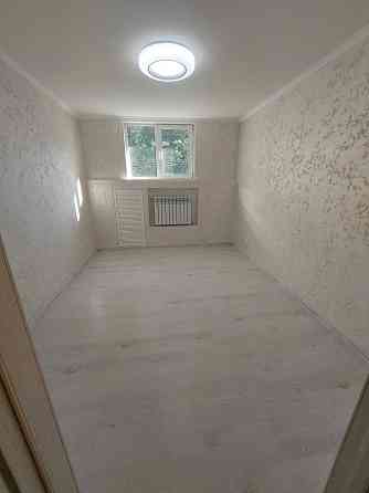 Продам двокімнатну квартиру на Щорса Одесса