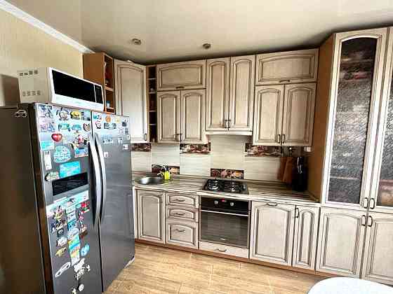 Добротна велика двокімнатна квартира біля парку Ирпень