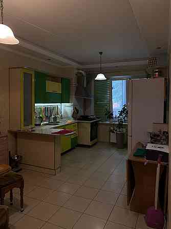 Продаж квартири на Космонавтів Винница