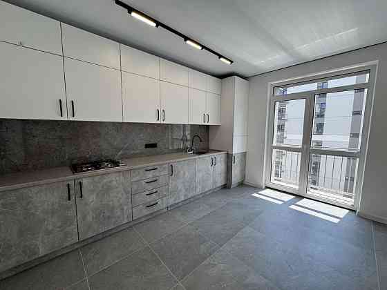 Простора 1 кім з ремонтом біля озера Крихівці