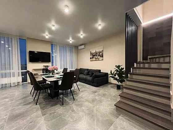 ЖК Севен, дворівнева квартира з новим ремонтом. Є тераса. Без комісії Київ