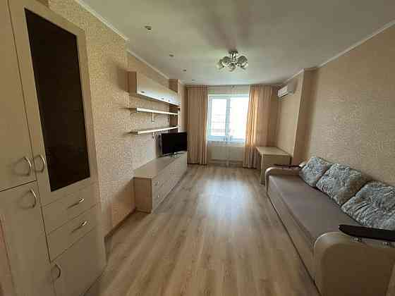 Довгострокова оренда 2-х  квартири Донця 2а Киев