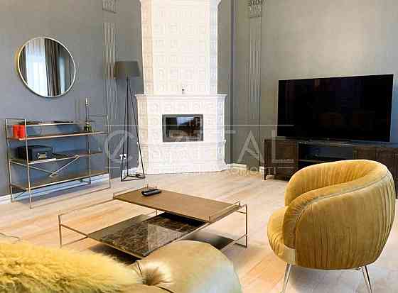 Оренда / Квартира / 130 м2 / Шевченківський район/пер. Михайлівський 4 Киев