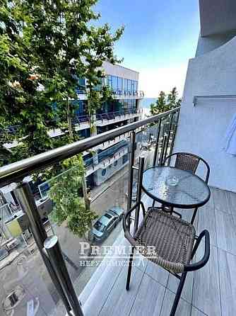 Як казала тітка Соня: краще море за шторкою, ніж квартиранти в мріях! Одесса