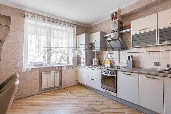 Продаж/Квартири/108 м2/Дніпровський район/вул Микільсько-Слобідська 2В Київ