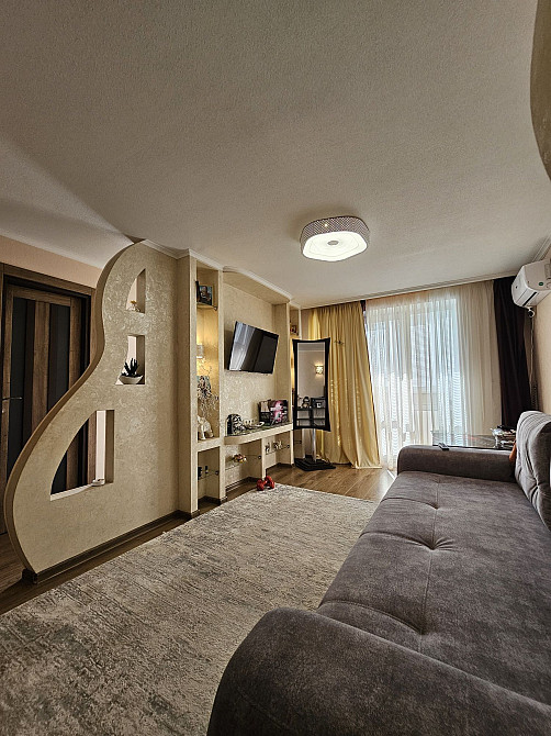 Продам 3 кімнатну квартиру пр.О.Поля / Кірова ( Славутич, парк)
Прода Днепр - изображение 2