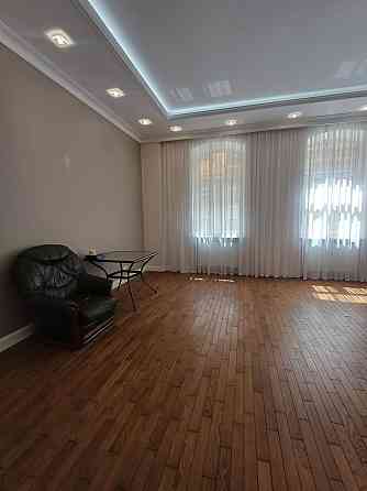 Продаж 4кімн квартири 146 м кв  Австріяк вул Мартовича Львов